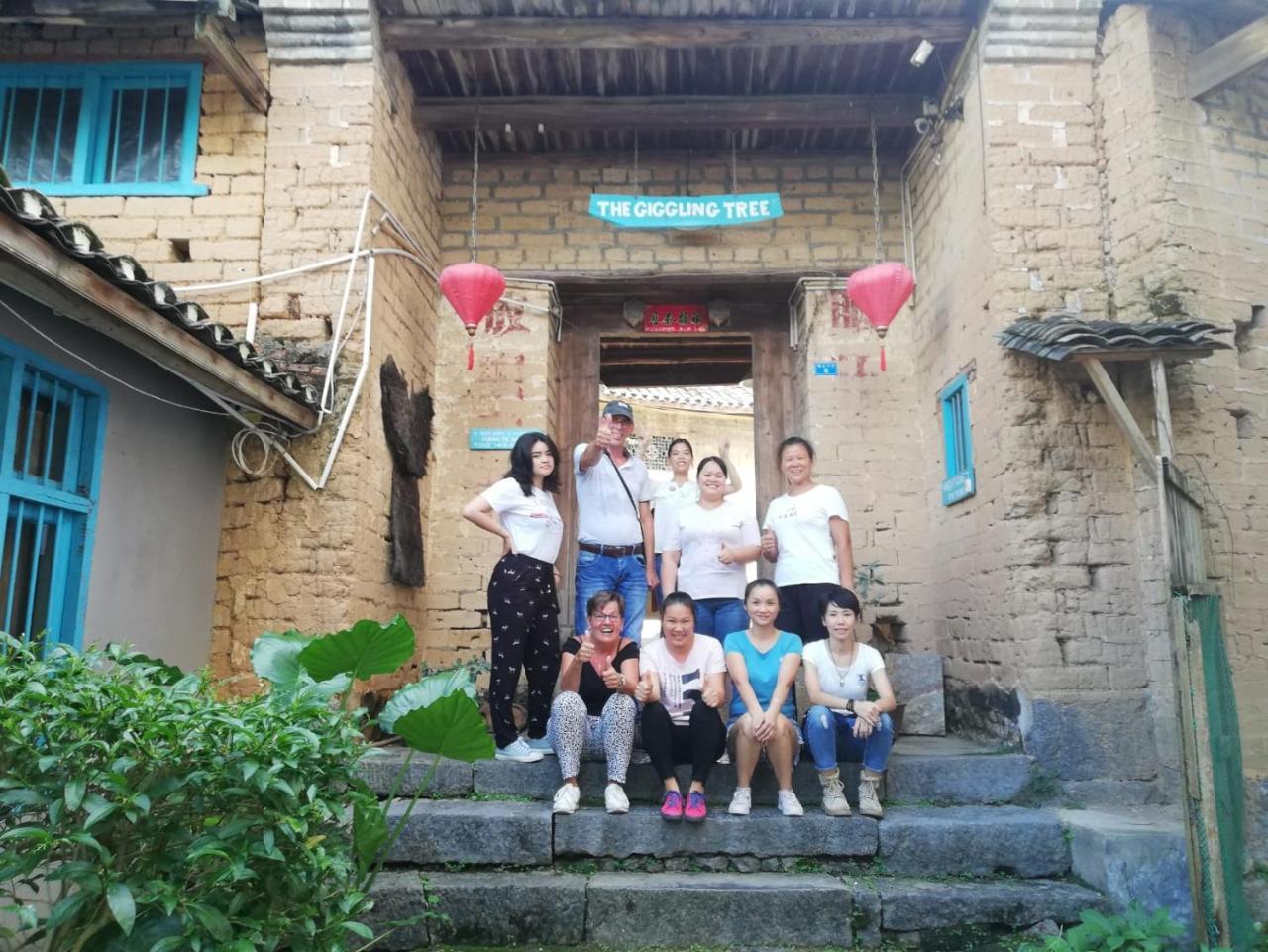 The Giggling Tree Hotel Yangshuo Exterior photo