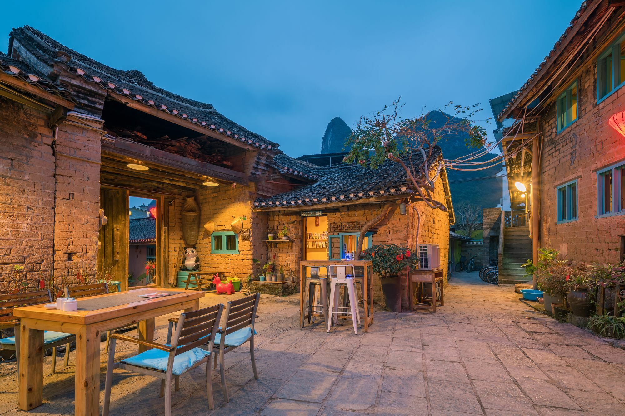 The Giggling Tree Hotel Yangshuo Exterior photo